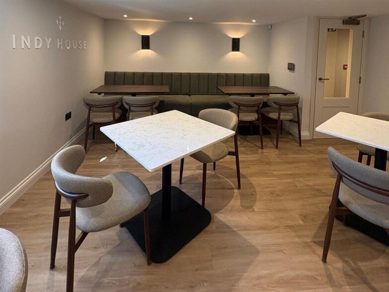 16 Church St, Honley for lease - Interior Photo - Image 3 of 13