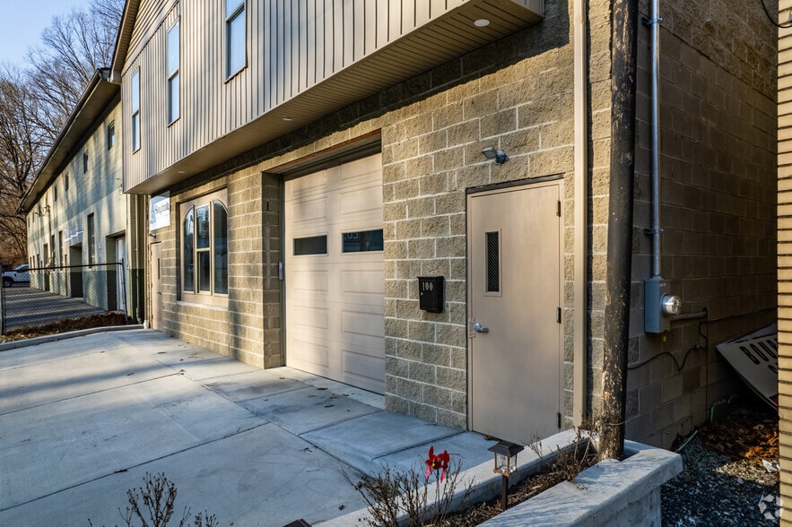 100 McNeilly Rd, Pittsburgh, PA for sale - Building Photo - Image 2 of 15