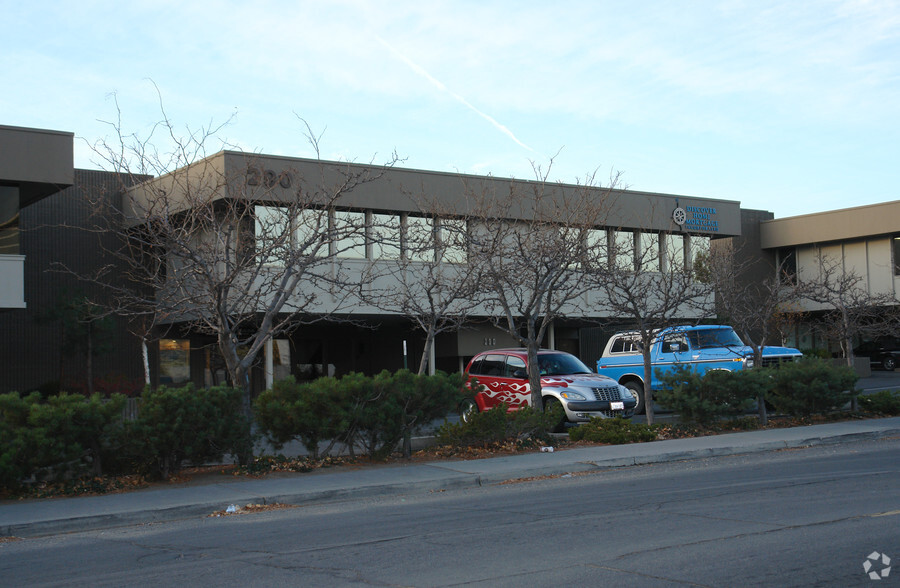 290 Brinkby Ave, Reno, NV for lease - Building Photo - Image 3 of 5