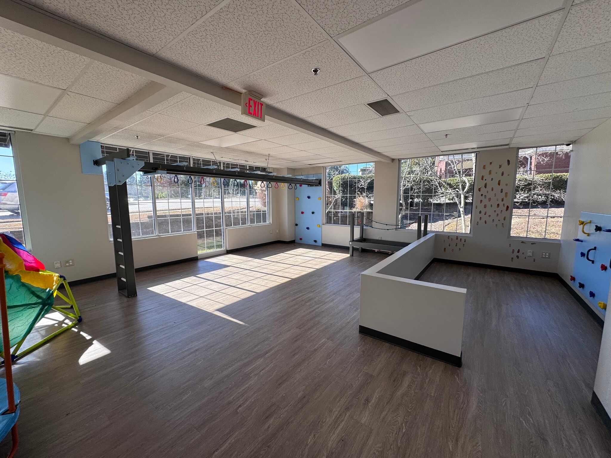 50101 Governors Dr, Chapel Hill, NC for lease Interior Photo- Image 1 of 4