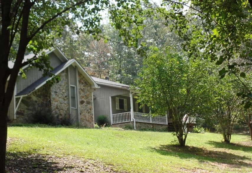 0 Cedar St, Carrollton, GA 30117