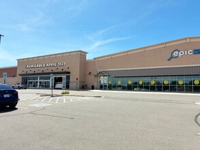 1950-2030 E County Line Rd, Littleton, CO for lease Interior Photo- Image 1 of 2