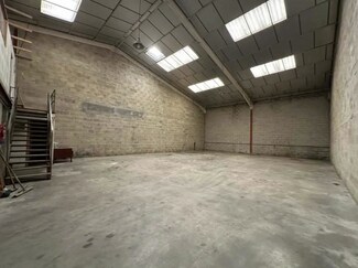 More details for 5 Rue Du Chemin Vert, Persan - Flex for Sale