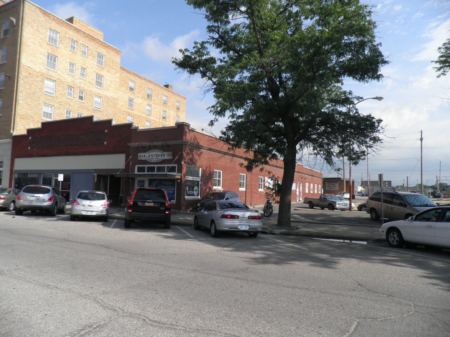 22 E 2nd Ave, Hutchinson, KS for sale Primary Photo- Image 1 of 1