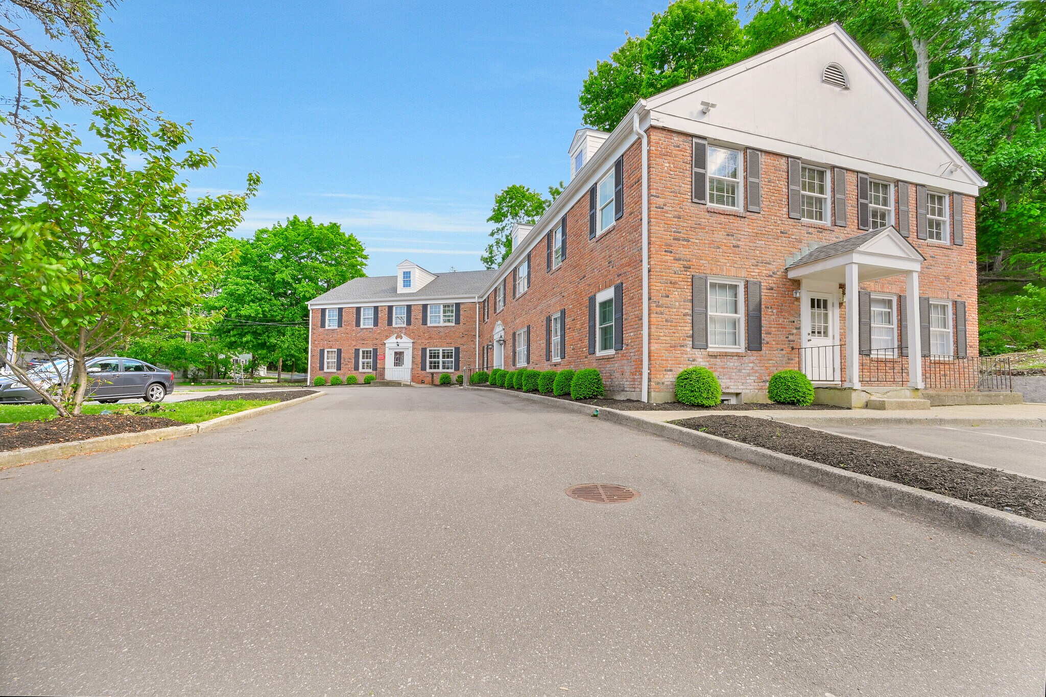 1239 N Country Rd, Stony Brook, NY 11790 Stony Brook Medical Center