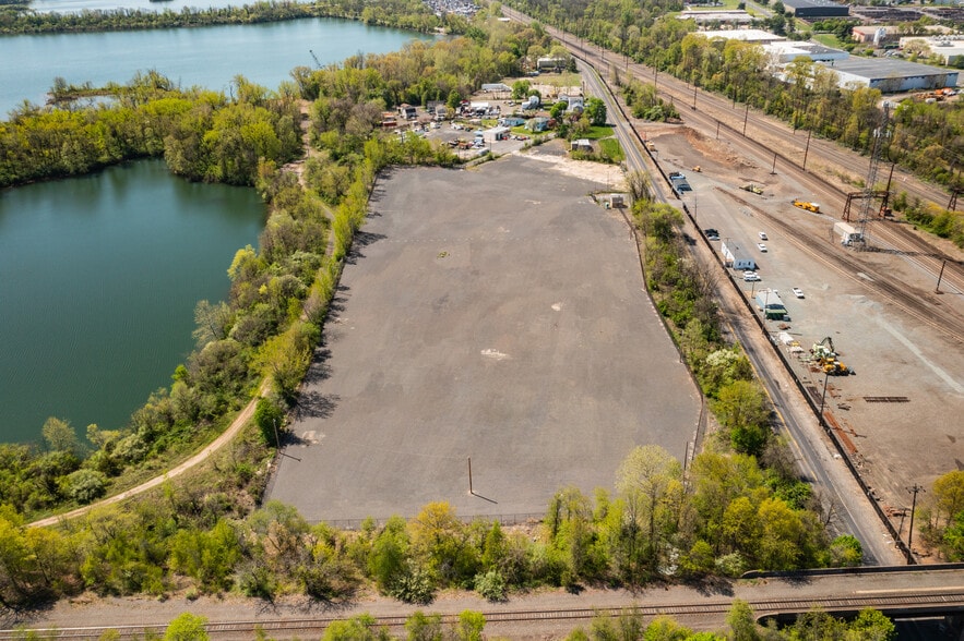 699 Old Bristol Pike, Morrisville, PA 19067 Industrial for Lease