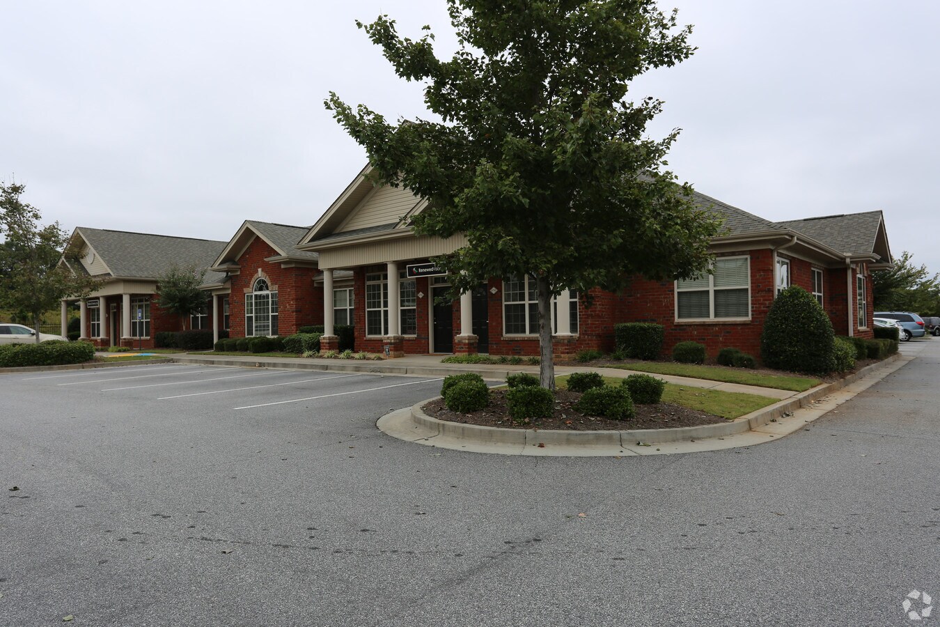 6728 Jamestown Dr, Alpharetta, GA 30005