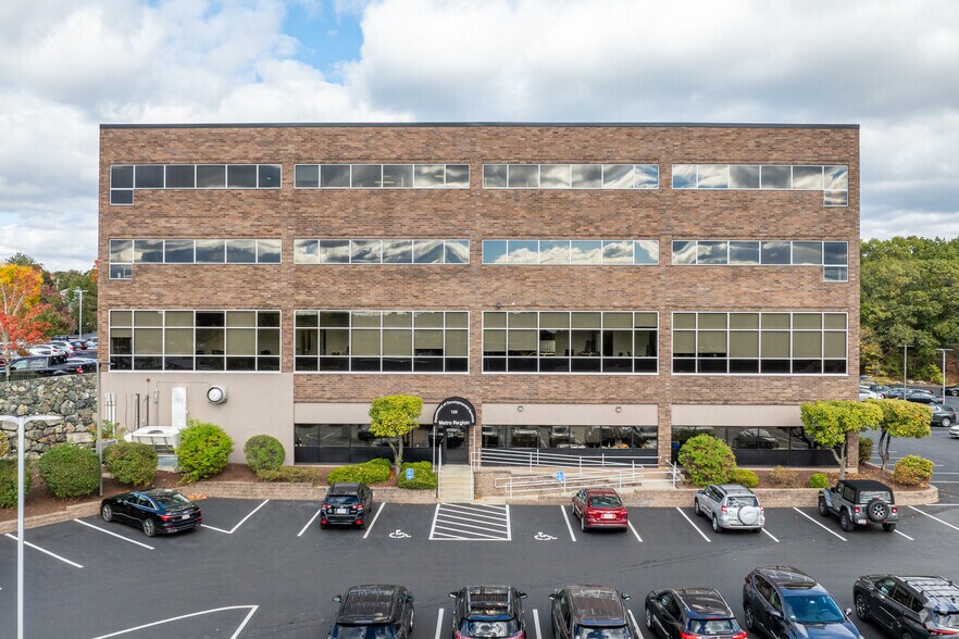 465 Waverley Oaks Rd, Waltham, MA for lease - Building Photo - Image 3 of 11