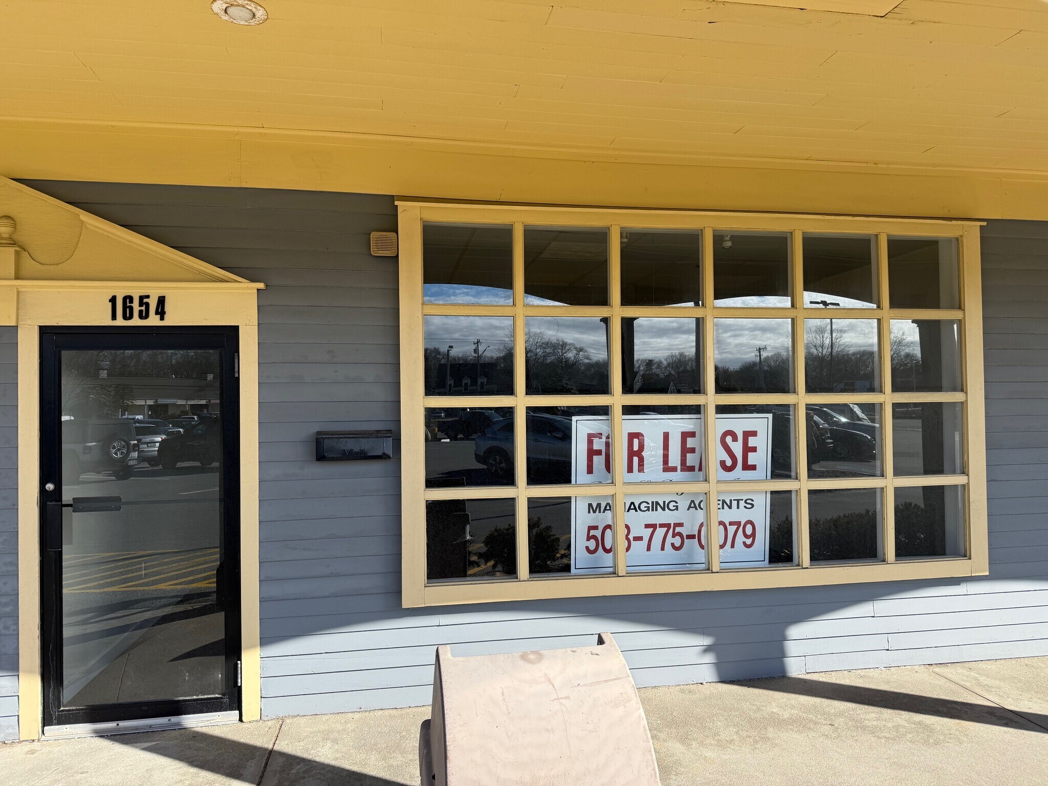 1638-1662 Falmouth Rd, Centerville, MA for lease Interior Photo- Image 1 of 5