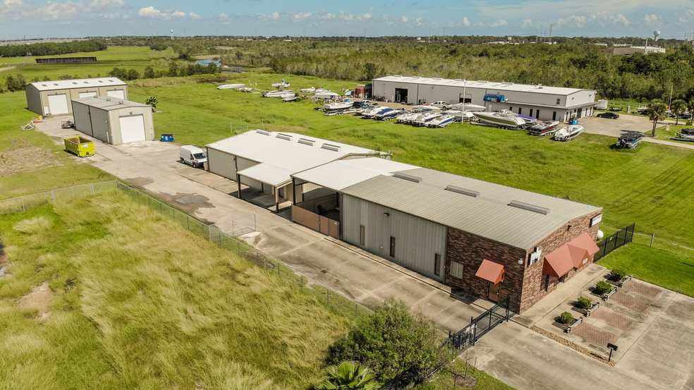 5029 FM 646 Rd E, Dickinson, TX for sale - Aerial - Image 1 of 1