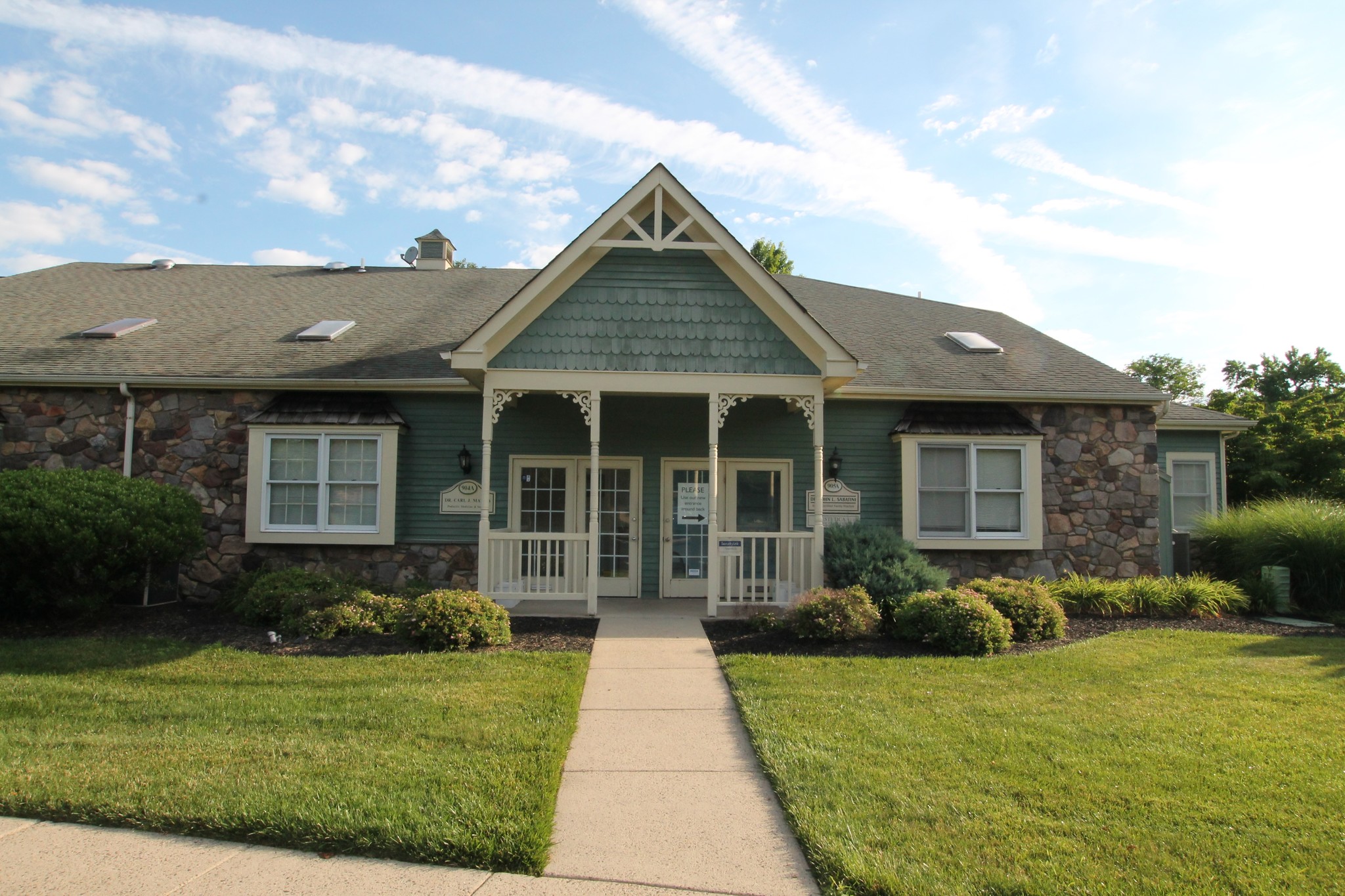 301 Oxford Valley Rd, Yardley, PA for sale Building Photo- Image 1 of 1