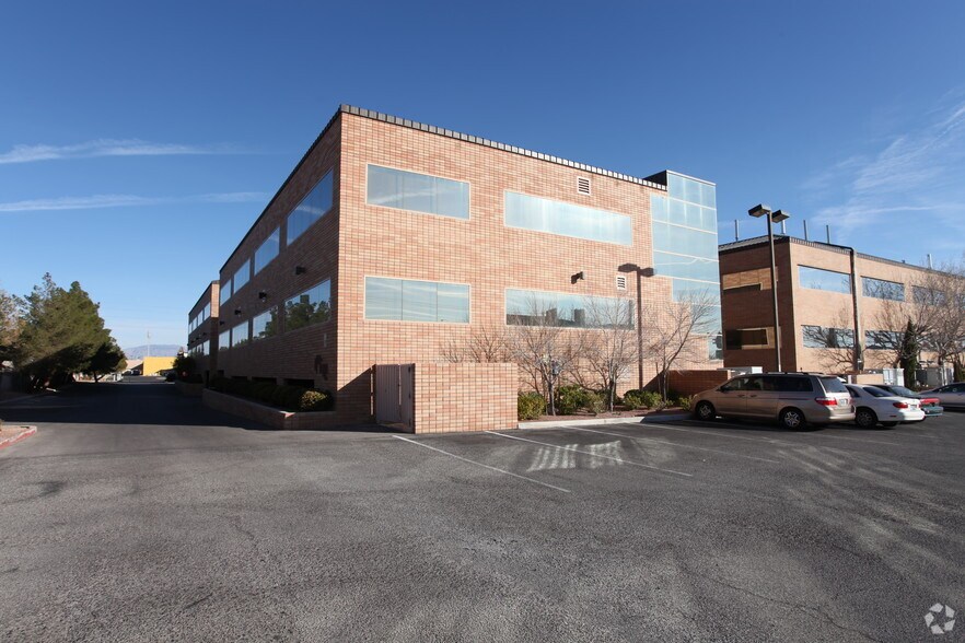1331 S Rainbow Blvd, Las Vegas, NV for sale - Building Photo - Image 3 of 5