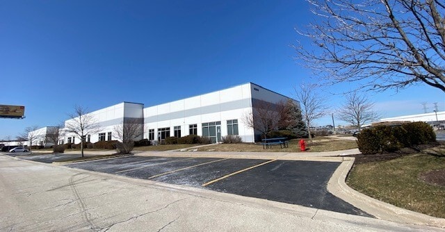 6880 River Rd, Hodgkins, IL for lease Building Photo- Image 1 of 12