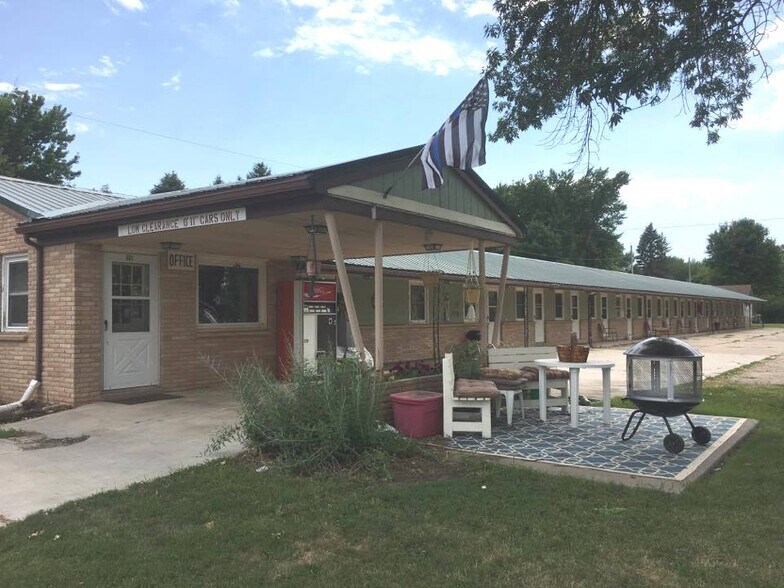 601 1st Ave W, Lamberton, MN for sale - Primary Photo - Image 1 of 1