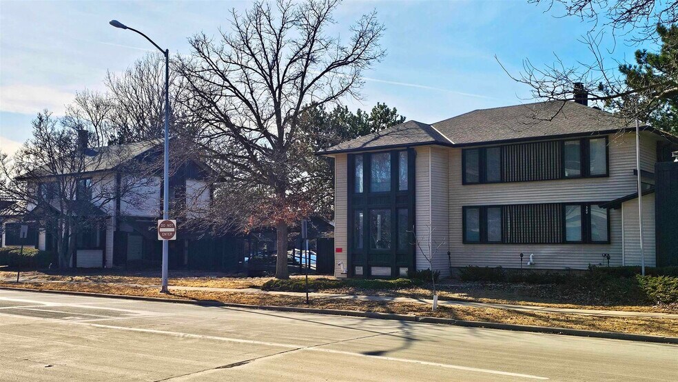 508 S Madison St, Green Bay, WI for sale - Building Photo - Image 3 of 3