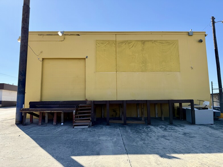 5535-5545 Brewster St, San Antonio, TX for lease - Building Photo - Image 3 of 10