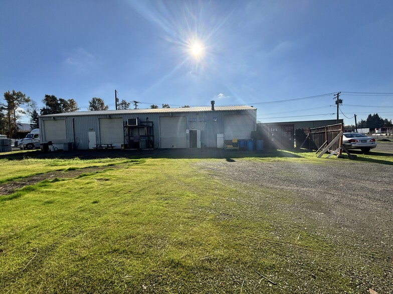 1411 Salem Industrial Dr NE, Salem, OR for lease - Building Photo - Image 2 of 19