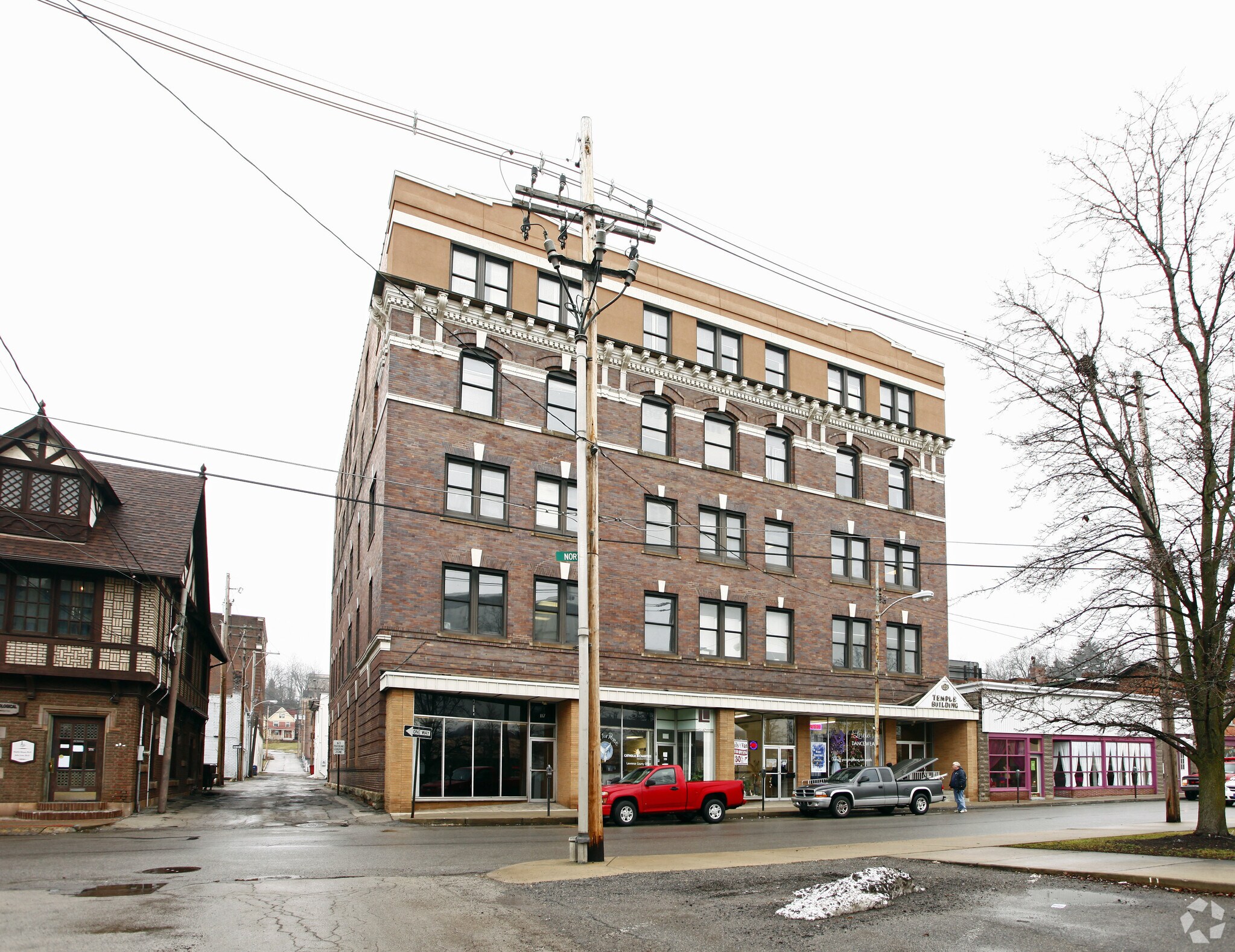 117-125 E North Ave, New Castle, PA for sale Primary Photo- Image 1 of 1