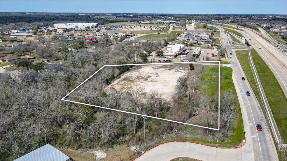 437 N Harvey Mitchell Pky, Bryan, TX for sale - Primary Photo - Image 1 of 10