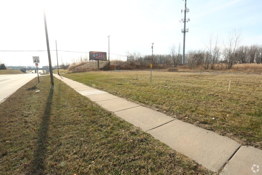 468 S Newburgh Rd, Westland, MI 48186