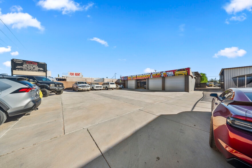 8213-8215 E Main St, Mesa, AZ for sale - Building Photo - Image 3 of 17