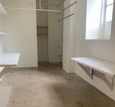 846-860 S Los Angeles St, Los Angeles, CA for lease Interior Photo- Image 2 of 3