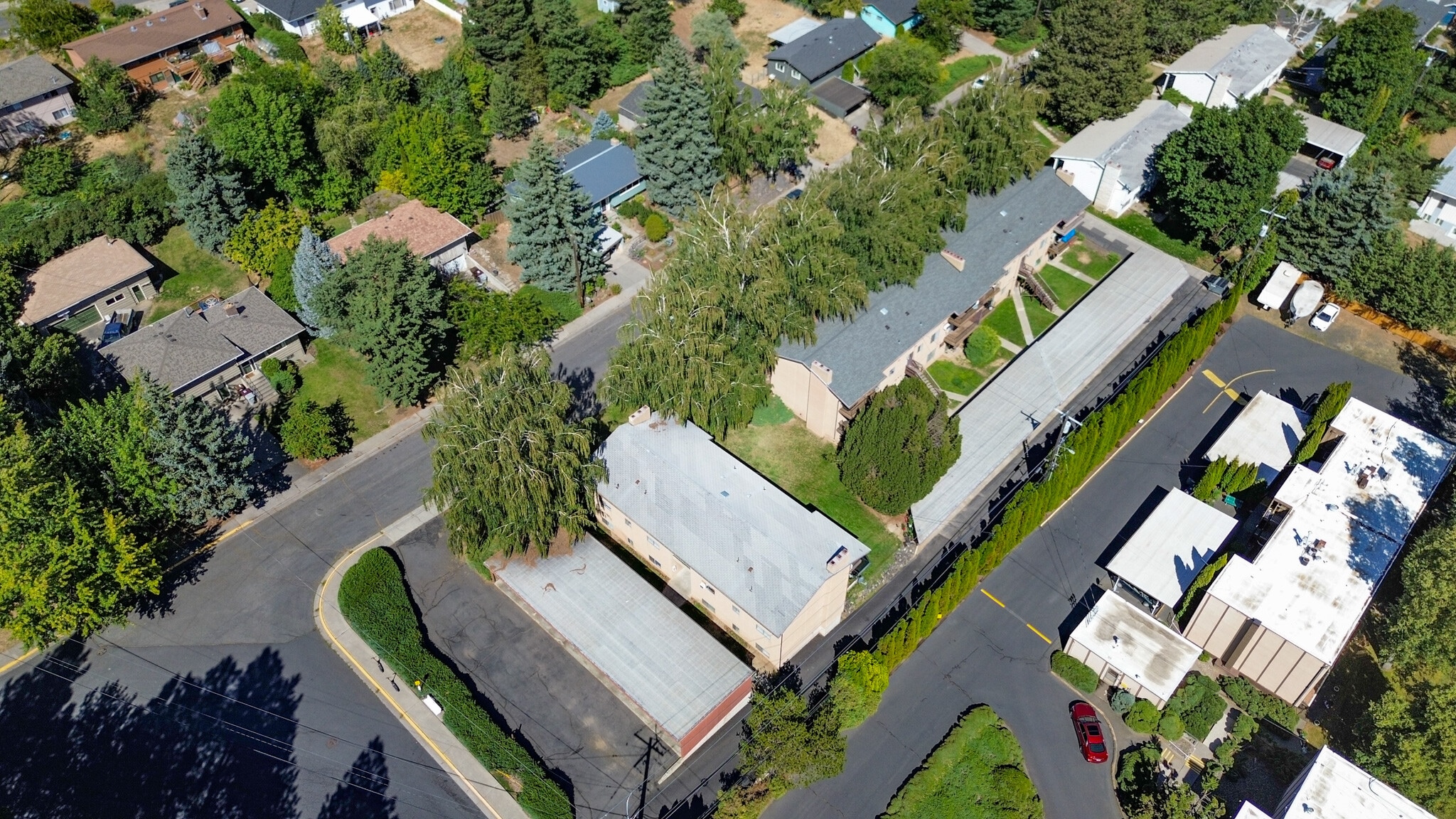 18 Unit Multi-Family Sale portfolio of 2 properties for sale on LoopNet.com Building Photo- Image 1 of 13