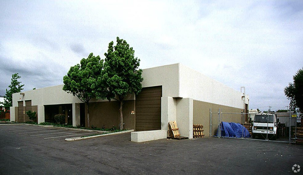 1051-1055 Pecten Ct, Milpitas, CA for lease - Building Photo - Image 2 of 3