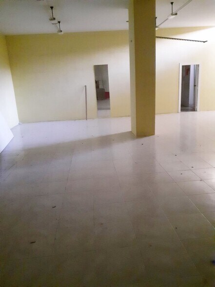 Retail in Salamanca for sale - Building Photo - Image 2 of 3