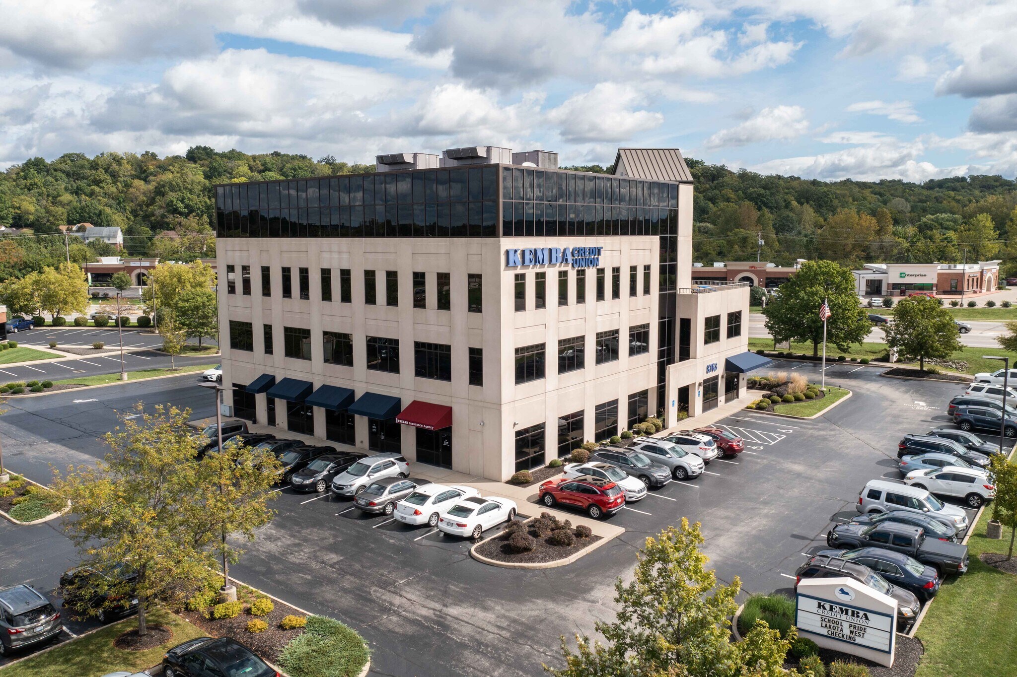 8763 Union Centre Blvd, West Chester, OH for lease Building Photo- Image 1 of 9
