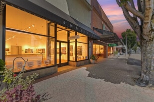 Art Gallery in Downtown Mount Vernon with ADU - Office Space