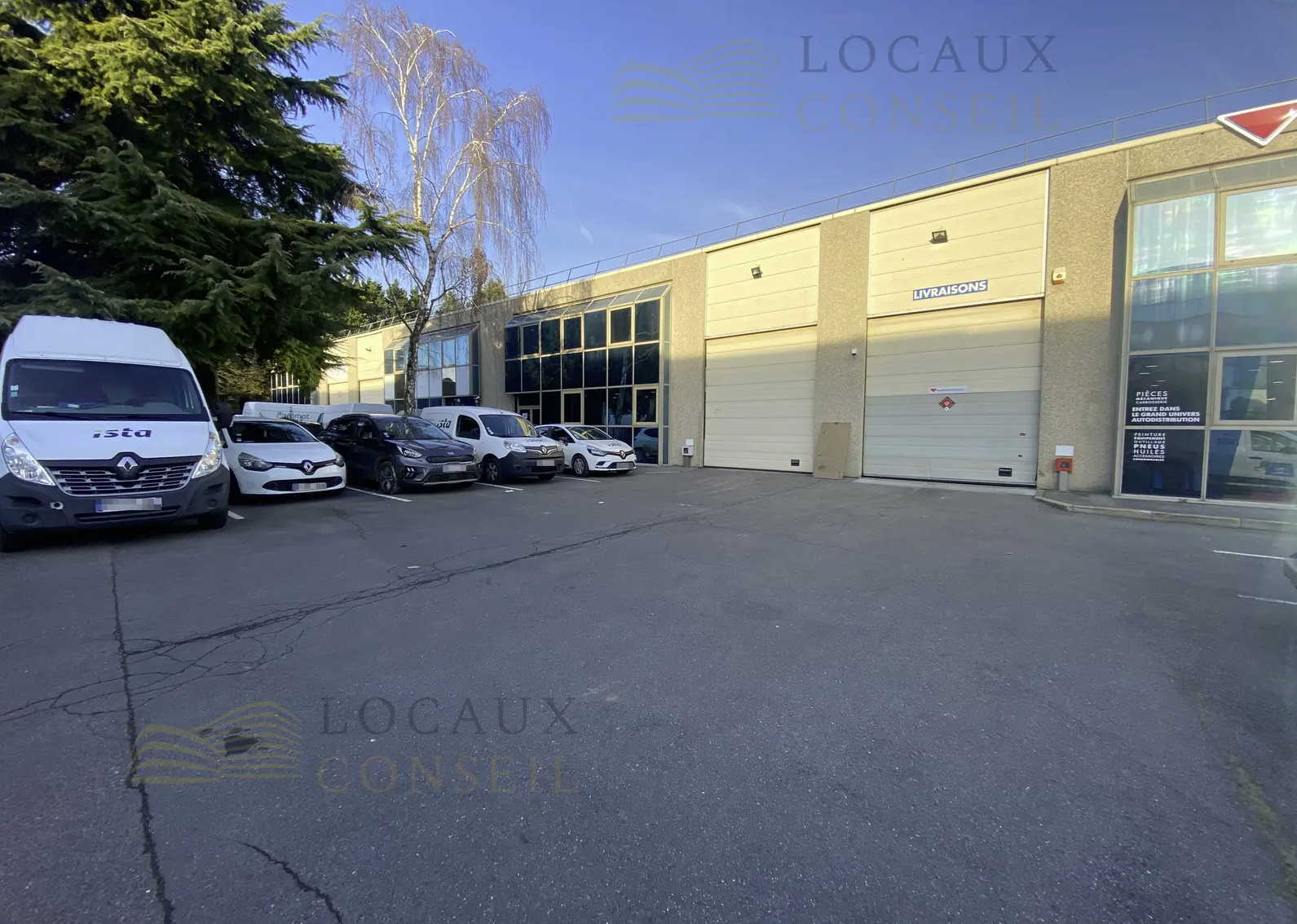 Retail in Bezons for lease Building Photo- Image 1 of 9