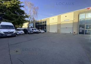 Retail in Bezons for lease Building Photo- Image 1 of 9