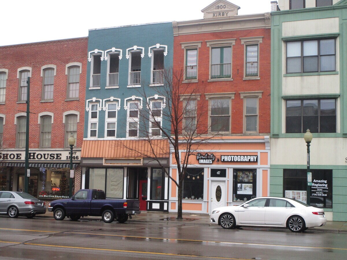 45 S Monroe St, Monroe, MI 48161