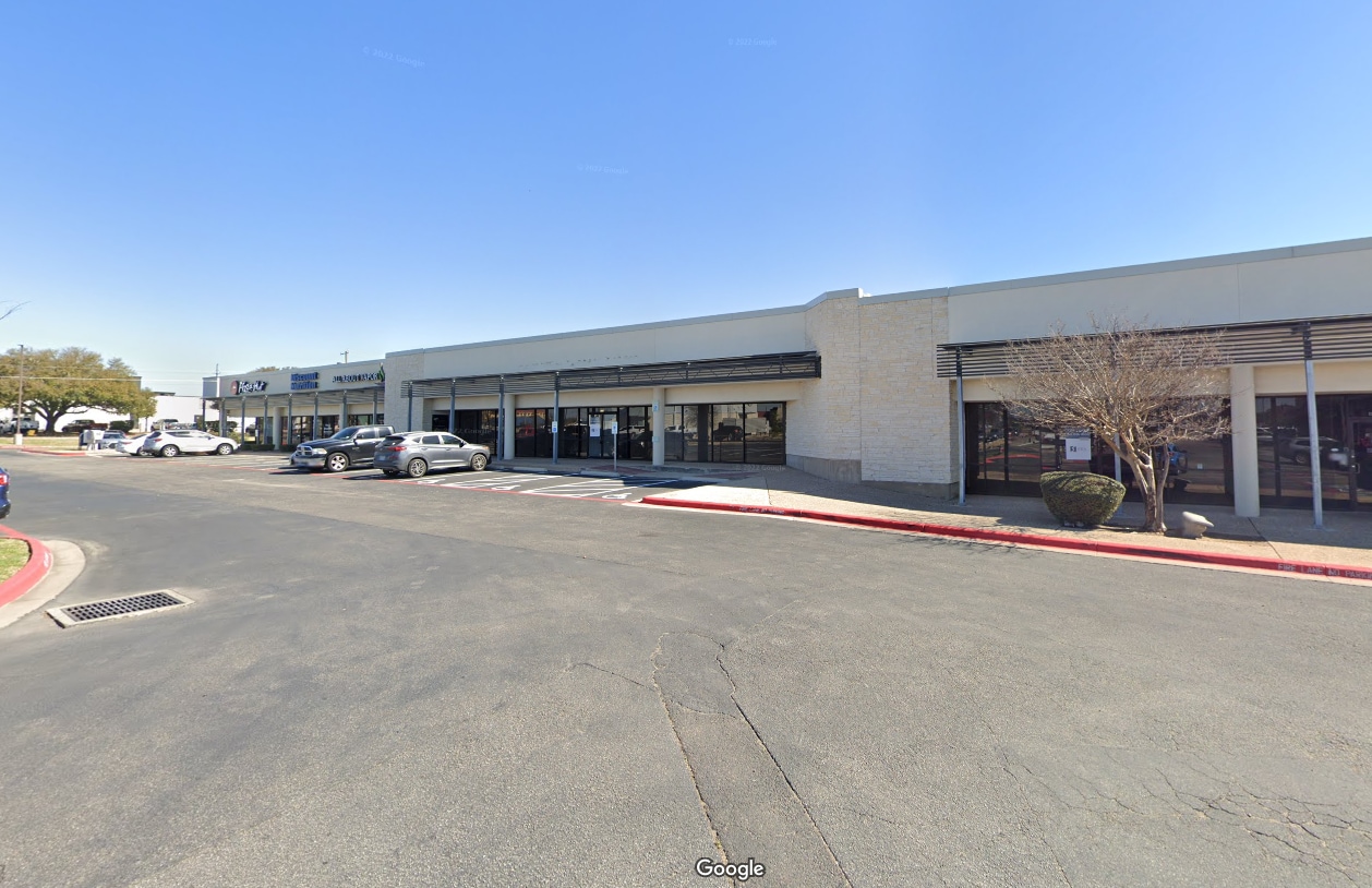 2000 N Mays St, Round Rock, TX for lease Building Photo- Image 1 of 24