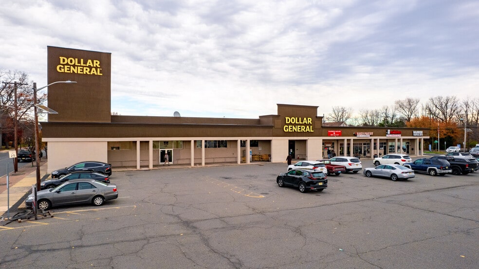 130-140 S Plainfield Ave, South Plainfield, NJ for sale - Building Photo - Image 2 of 12