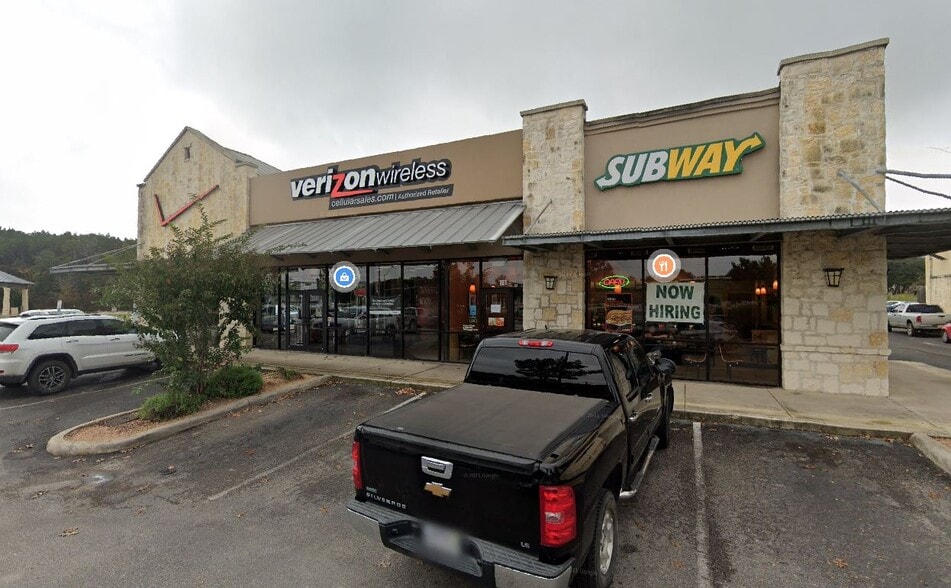 1430 S Main St, Boerne, TX for lease - Building Photo - Image 2 of 3