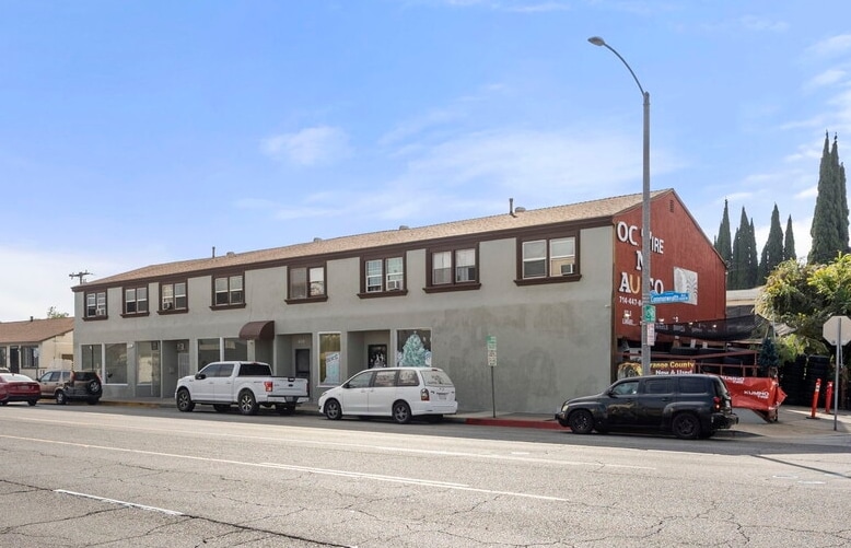 4010-4018 W Commonwealth Ave, Fullerton, CA for sale - Building Photo - Image 2 of 19
