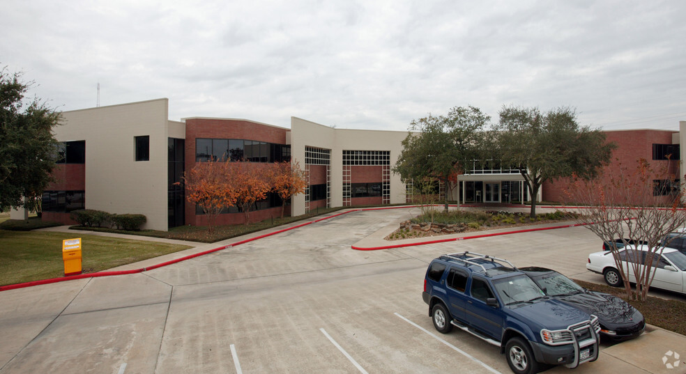 15201 East Fwy, Channelview, TX for lease - Building Photo - Image 2 of 6