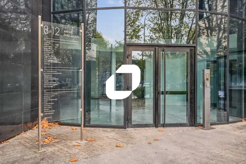 Office in Grigny for sale Building Photo- Image 1 of 11