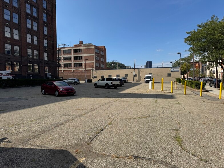 2828 Penn Ave, Pittsburgh, PA for sale - Building Photo - Image 3 of 4