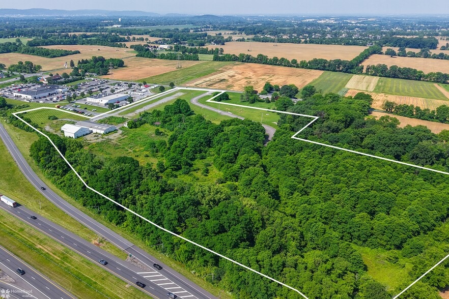 270 Country Club Rd, Easton, PA for sale - Building Photo - Image 3 of 4