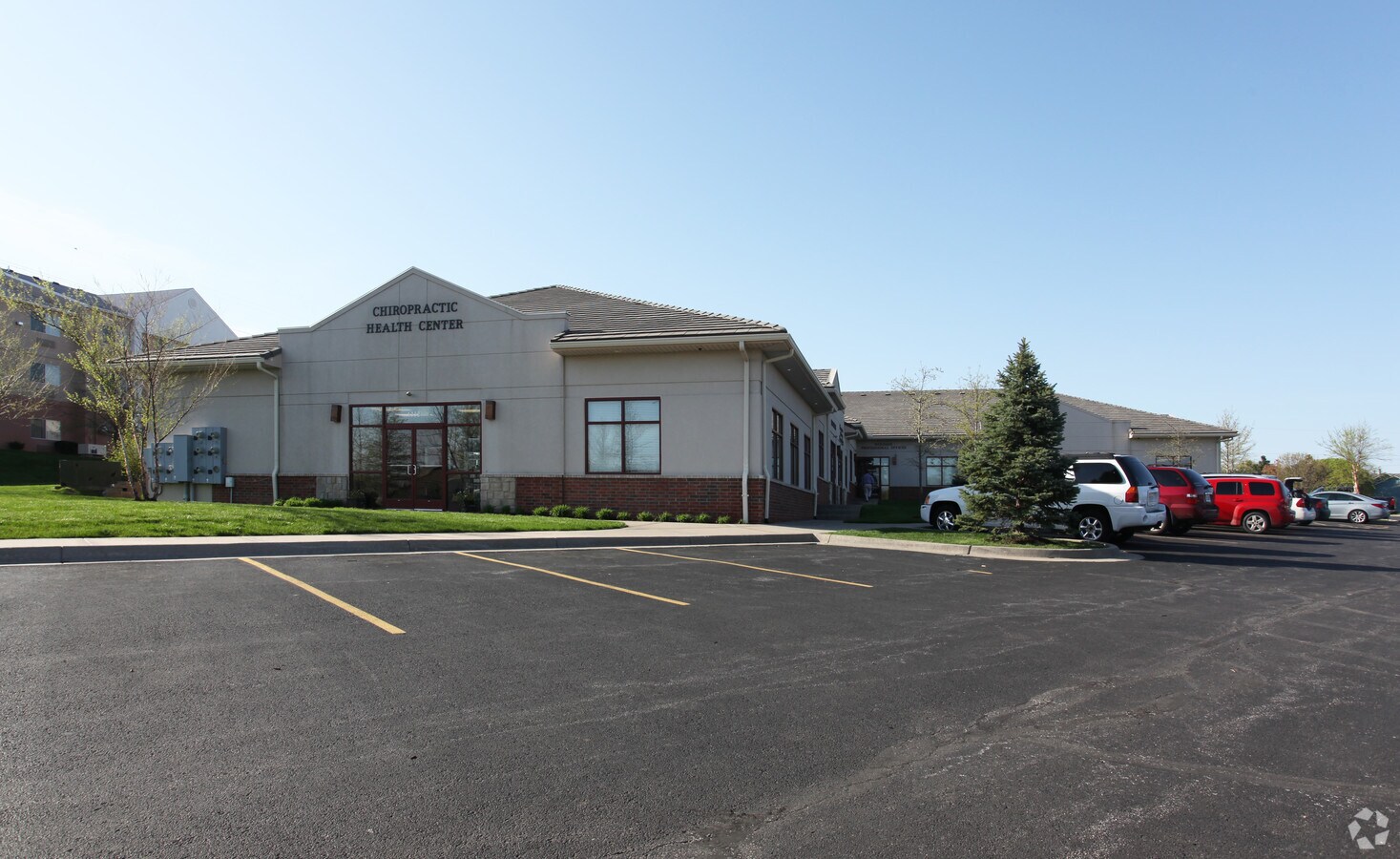 1328 NE Windsor Dr, Lees Summit, MO 64086