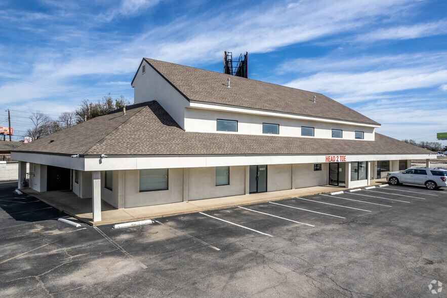 10505-10527 Church Rd, Dallas, TX for lease - Building Photo - Image 1 of 6