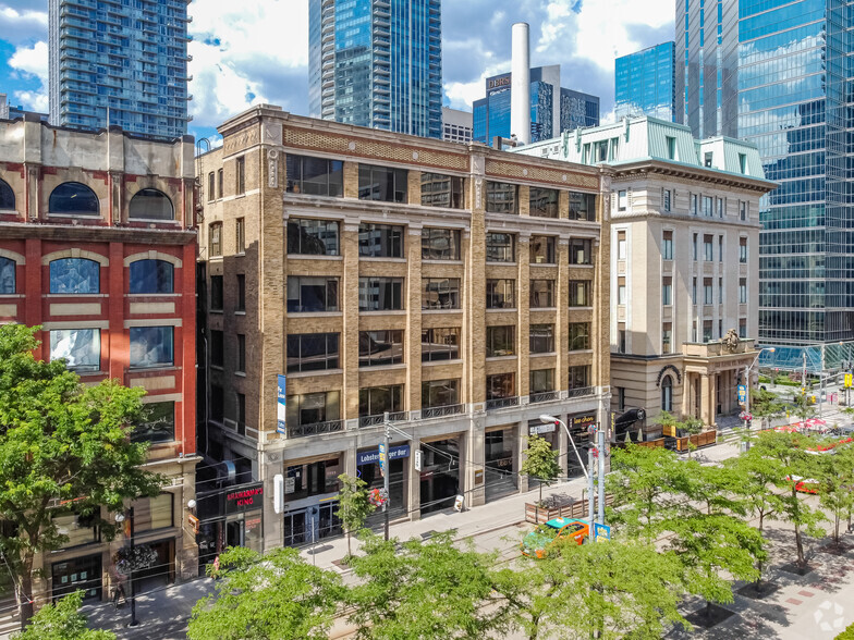 214 King St W, Toronto, ON for lease - Primary Photo - Image 1 of 2