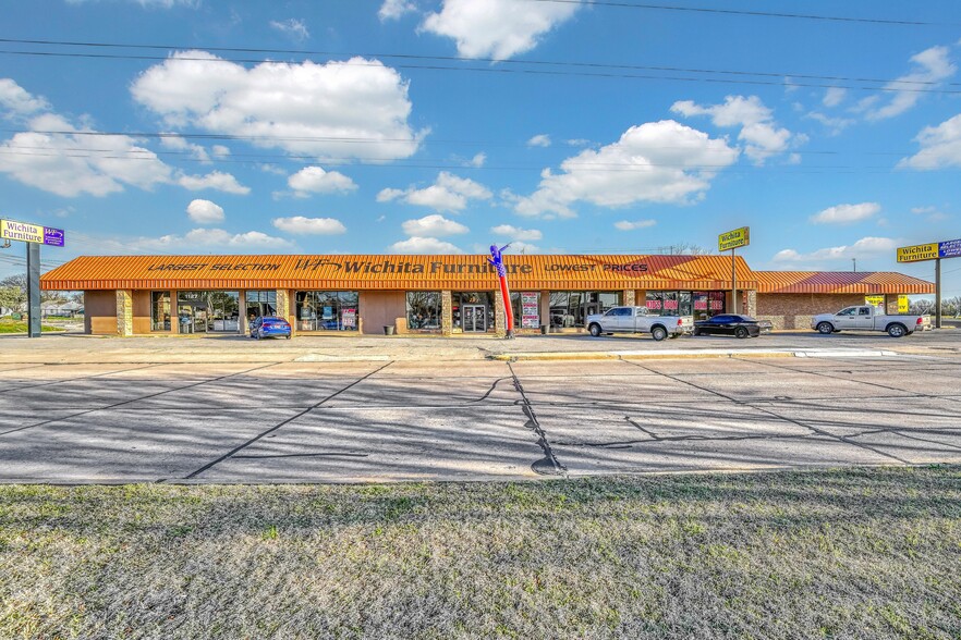 1127 NW Cache Rd, Lawton, OK for sale - Building Photo - Image 1 of 24