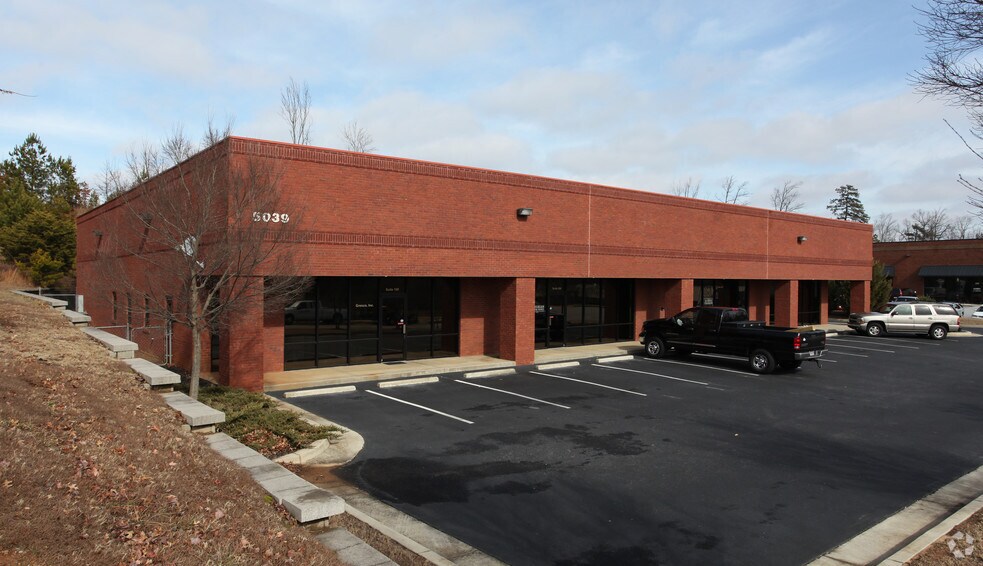 5039 Bu Bowman Dr, Buford, GA for sale - Primary Photo - Image 1 of 1