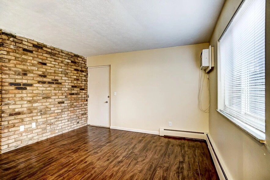 4326 Hamilton Ave, Cincinnati, OH for sale - Building Photo - Image 2 of 19