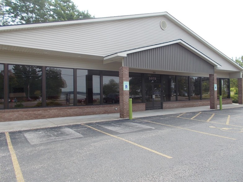 5872 US-31 N, Williamsburg, MI for sale - Building Photo - Image 1 of 1