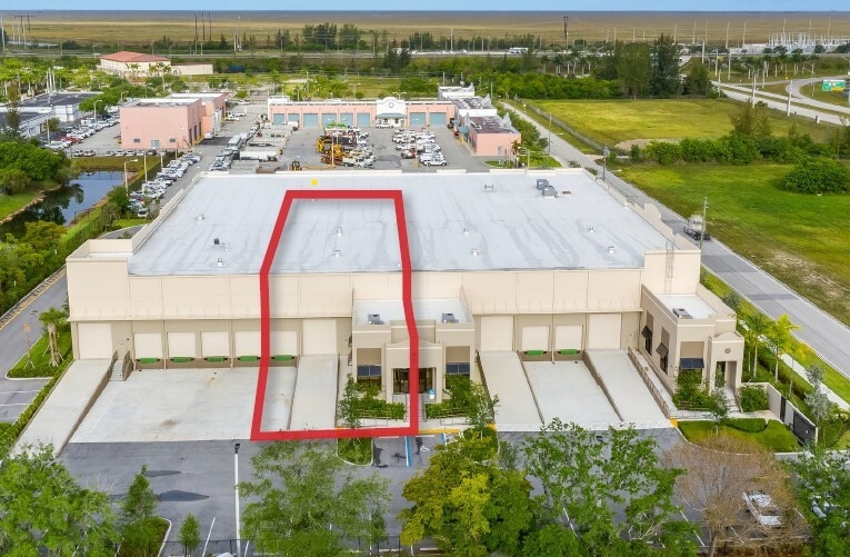 10400 NW 55th St, Sunrise, FL for lease Interior Photo- Image 1 of 19